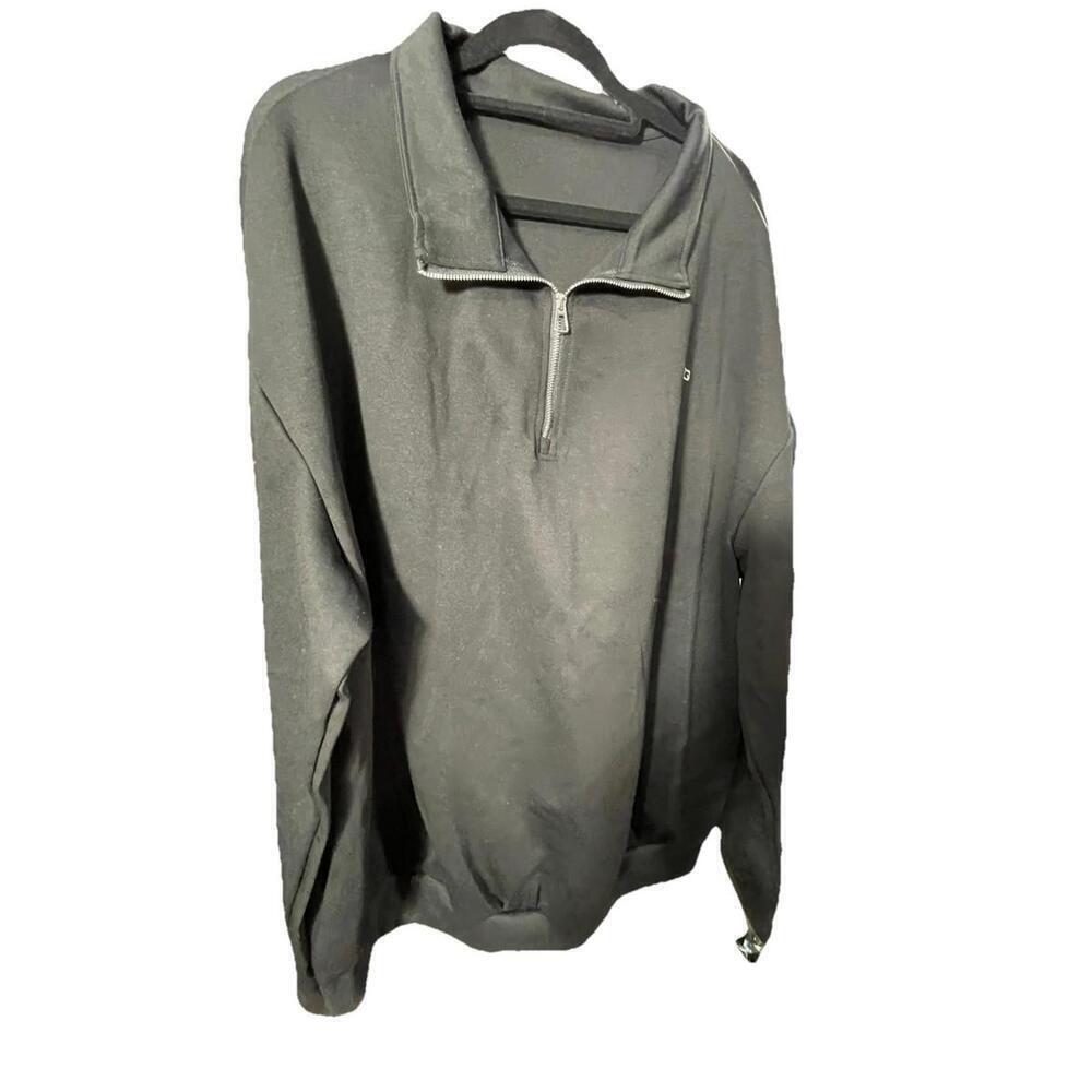 OQQ Sweatshirt Black Size XL, Zippered Collar EUC